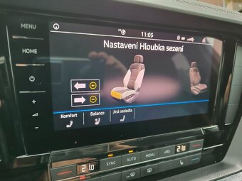 VW Touareg 3,0TDi 4x4 VZDUCH,  KŮŽE, Tažné , r.v.12/2020 DPH - 12