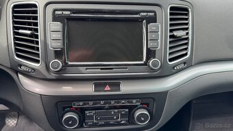 VW Sharan 2.0 TDi 103kW Comfortline - 12