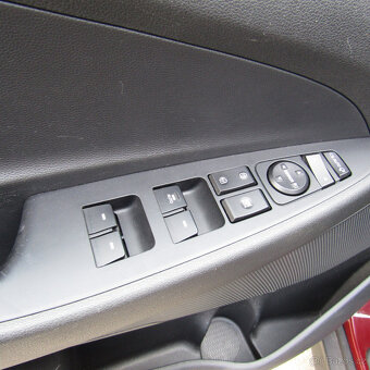Hyundai Tucson 1,6GDi 97kw, 2016, 100% KM, Plný servis - 12