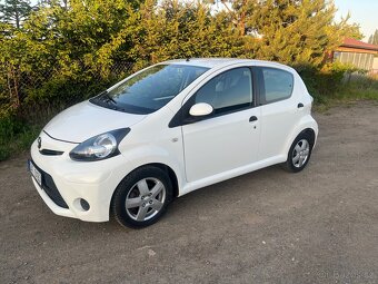 Toyota Aygo 1.0 VVT-i  najeto 43000 km - 12