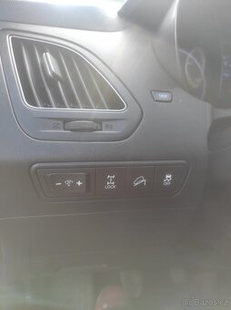 Hyundai ix35, 2.0crdi 135kw 4wd - 12
