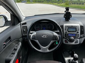 Hyundai i30 CW 1.6 92Kw / 2010 - 12