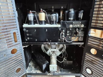 Starožitné rádio Philips 2601, "kamna", 1930-1931 - 12