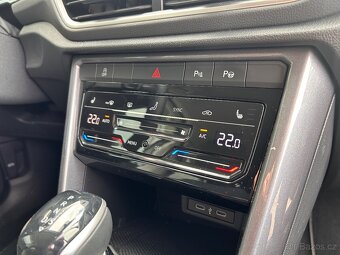 Prodám Volkswagen T-Roc 1.5 TSI Style DSG - 12