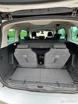PEUGEOT 5008 1.6HDi 7 MÍST AUTOMAT - 12