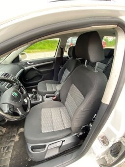 Škoda Octavia Combi II Facelift rok  2012 - 12