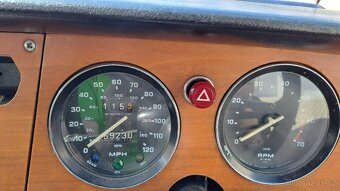Triumph Spitfire 1500 r.v. 1975 RHD - 12