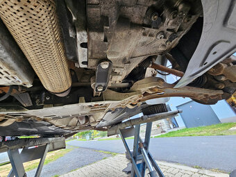 Volkswagen Golf V 1.6 FSI 85kW, BAG, 2004 163t. km - 12