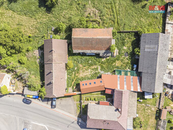 Prodej zemědělské usedlosti, 3980 m², Jesenice - 12