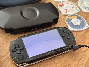PSP Play Station Portable, kryty, hry - 12