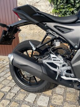 Yamaha YZF-R 125 - 12