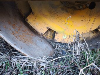 Válec STAVOSTROJ VSH 150 - 12