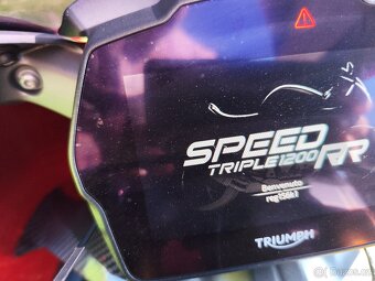 TRIUMPH STREET TRIPLE RR - 12
