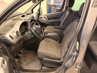 Citroen berlingo 1.6 hdi multispace xtr - 12