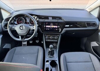 Volkswagen Touran 1,4 TSI SOUND TAŽNÉ PANORAMA benzín - 12
