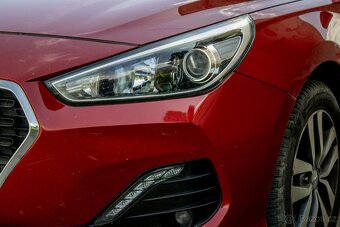 Hyundai i30 CW 1.4i Classic - 12