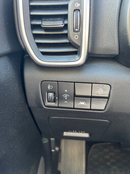 Kia Sportage QL  1.6 CRDi SCR - 12