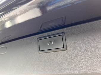 Prodám Volkswagen Multivan 6.1 HIGHLINE TDI 4MATION DSG ZÁR. - 12