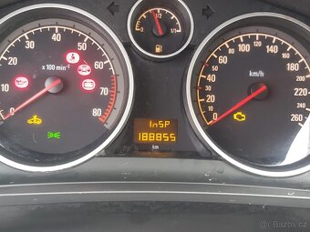 Opel Zafira 2,2i 110KW 7.míst - 12