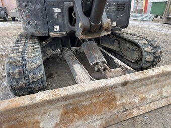 Bobcat E35 Bagr pásový - 12