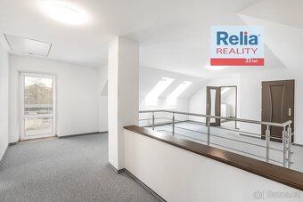 Prostorný dům s velkým potenciálem, 249 m2 - Polní Chrčice - 12