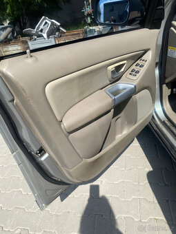 Volvo XC 90 D5 AWD 120 kW 4x4 + zimní alu kola - 12