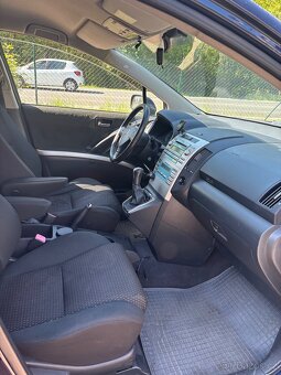 TOYOTA COROLLA VERSO 1,8 - 12