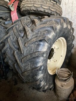 Predám diely na traktor Zetor forterra - 12