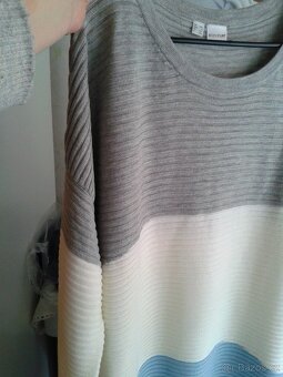 Dlouhý krásný svetr 40/44 - 12