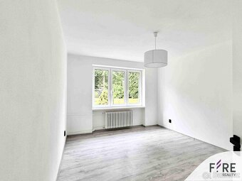 Prodej bytu 3+1, Liberec, Na Skřivanech - 12