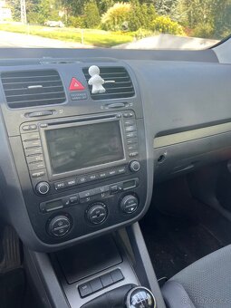 volkswagen golf V - 12