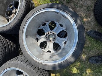 Kola Ford ST225 R18 - 12