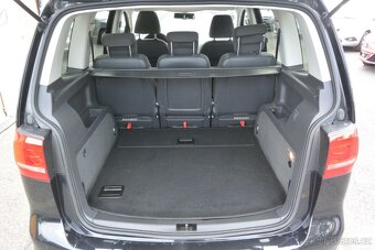 PRODÁM Volkswagen Touran 2.0TDi CROSS 125kW DSG - 12