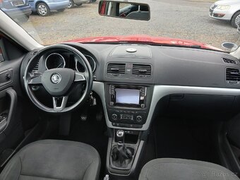 Škoda Yeti 2.0 TDi AMBIENTE PANORAMA - 12