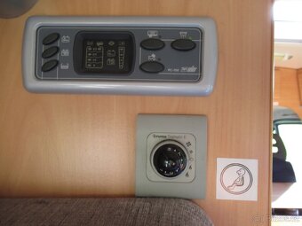 Fiat KNAUS 2.8 JTD, obytná vestavba 140TKM, solar, TZ,kamera - 12