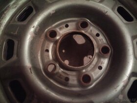 BMW 5 - e28 - náhradní díly veterán - 12