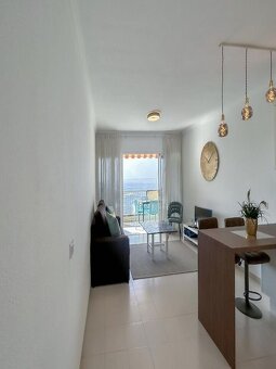 TENERIFE: Stylový apartmán na prodej v srdci Callao Salvaje - 12