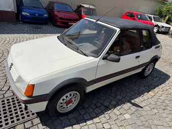 Peugeot 205 CTi - 12
