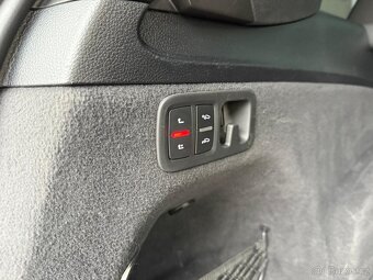 Audi Q7 3.0 TDI V6 4x4 200kw S-Line Tažné - záruka Autodraft - 12