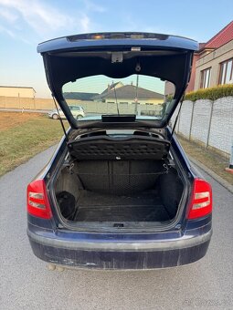 Škoda Octavia 2 2.0 TDI - 12