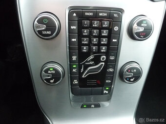 Volvo V40 D3 150k.s Momentum Automat  po 1.majiteli - 12