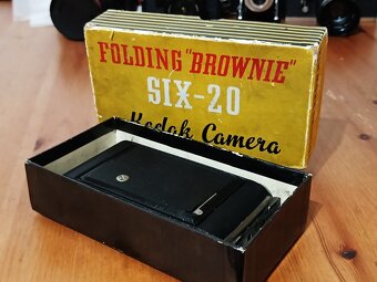 KODAK Foilding "Brownie" SIX-20 by England (1925)+krabička - 12