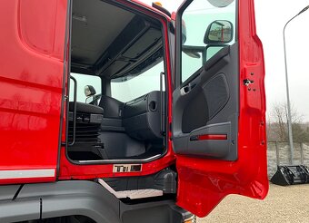 Scania G410 6x6 - třístranný sklápěč - 12