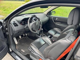 Renault Mégane II RS (Renault Sport) 165kW - 12
