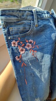 Dámské džíny Guess - 12