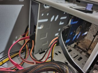 PC s Intel Core 2 Quad Q6700, 2gb gpu, 450w zdroj - 12