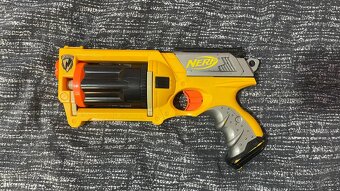 Nerf zbraně a pistole - 12