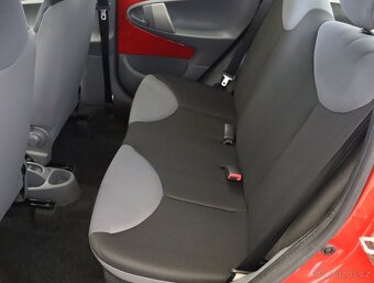 Peugeot 107 1.0, 2008, 50 kW, 69 285 km - 12