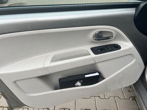 Volkswagen Up 1.0MPi 5 dveří - 12