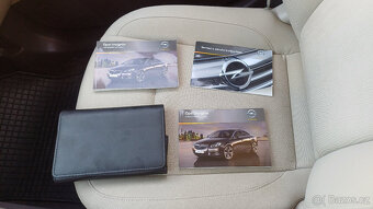 Opel Insignia 2.0 D 81KW 2.Majitelé Koupené v ČR Nová STK - 12
